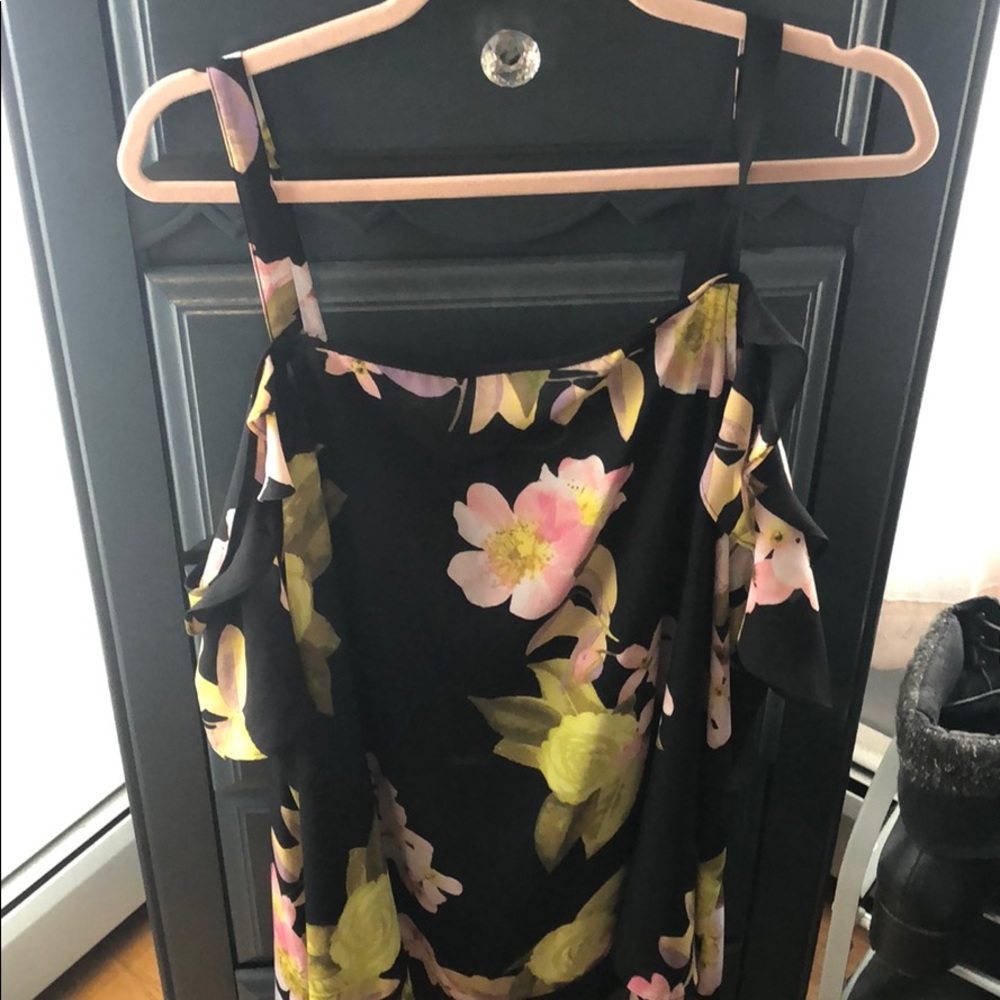 Cold shoulder blouse - Picture 5 of 5